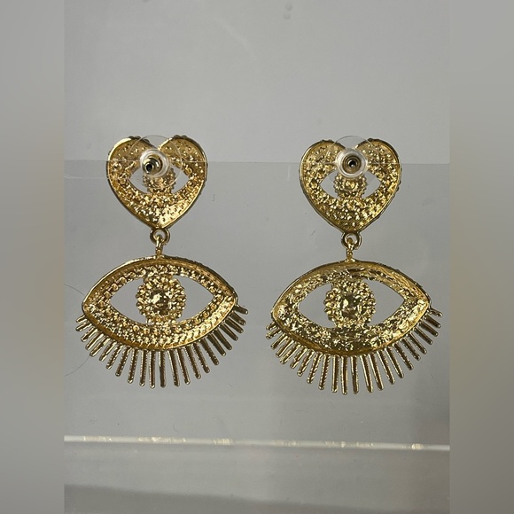 Kinsley Armelle Gold and Black Eye Earrings - Picture 4 of 6